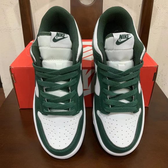Women's Nike Dunk Low “Michigan State” Sneakers (Brand New 100% Authentic) - Picture 2 of 5